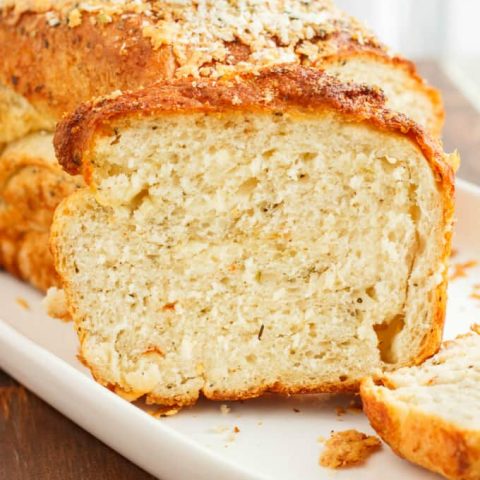 sliced herb and cheese bread