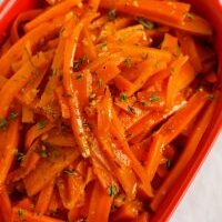 Honey-Glazed Carrots with Fresh Thyme