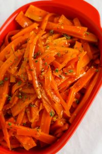 Honey-Glazed Carrots with Fresh Thyme