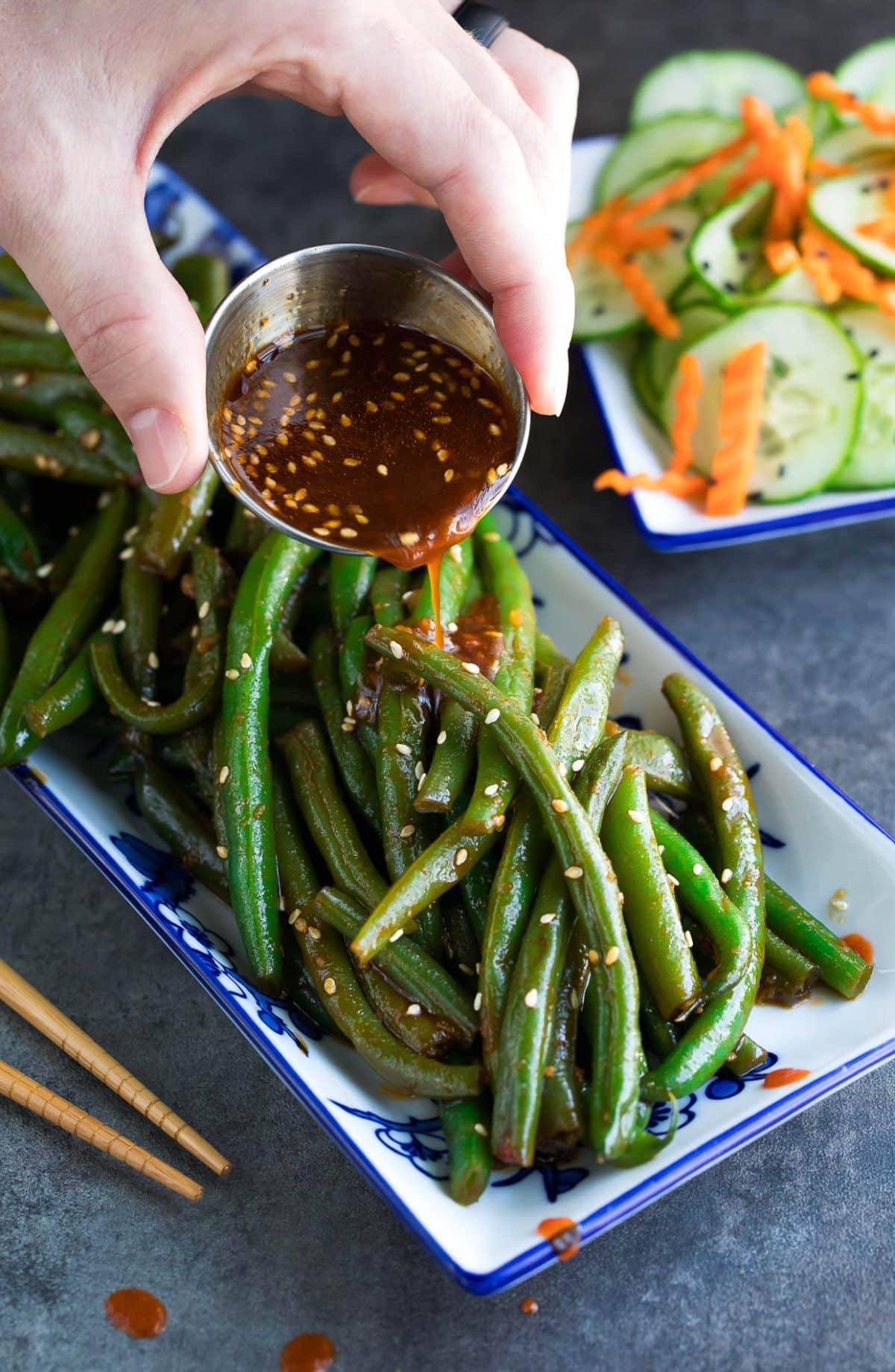Flavorful Spicy Sriracha Green Beans on a tray.